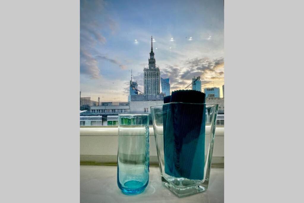 Gold 3 Metro X2 Wifi 300 Mbs 60'Tv Netflix Hbo Appletv+ Appartement Warschau Buitenkant foto