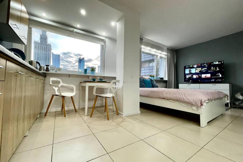 Gold 3 Metro X2 Wifi 300 Mbs 60'Tv Netflix Hbo Appletv+ Appartement Warschau Buitenkant foto
